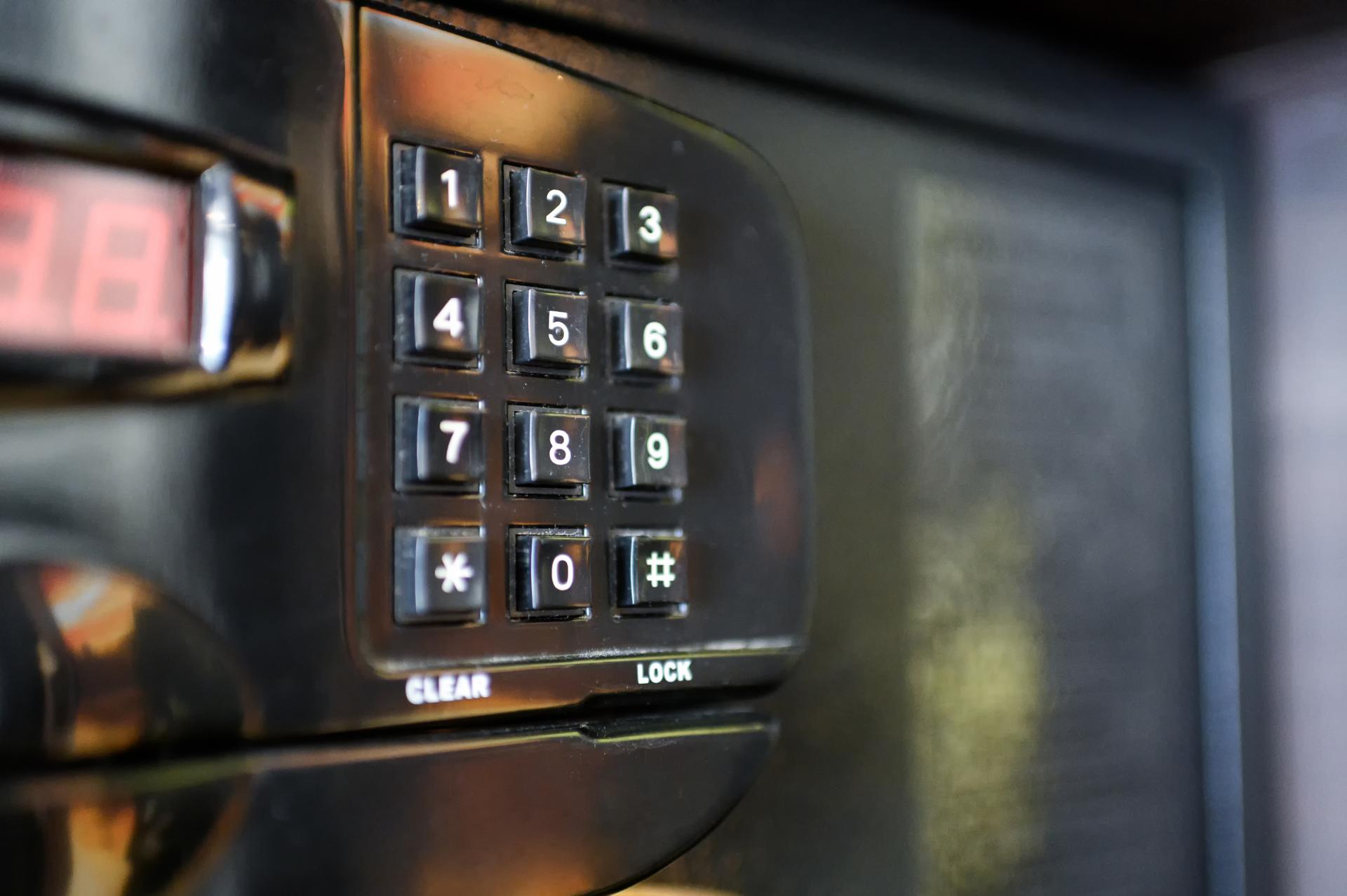 Electronic numpad of safe box