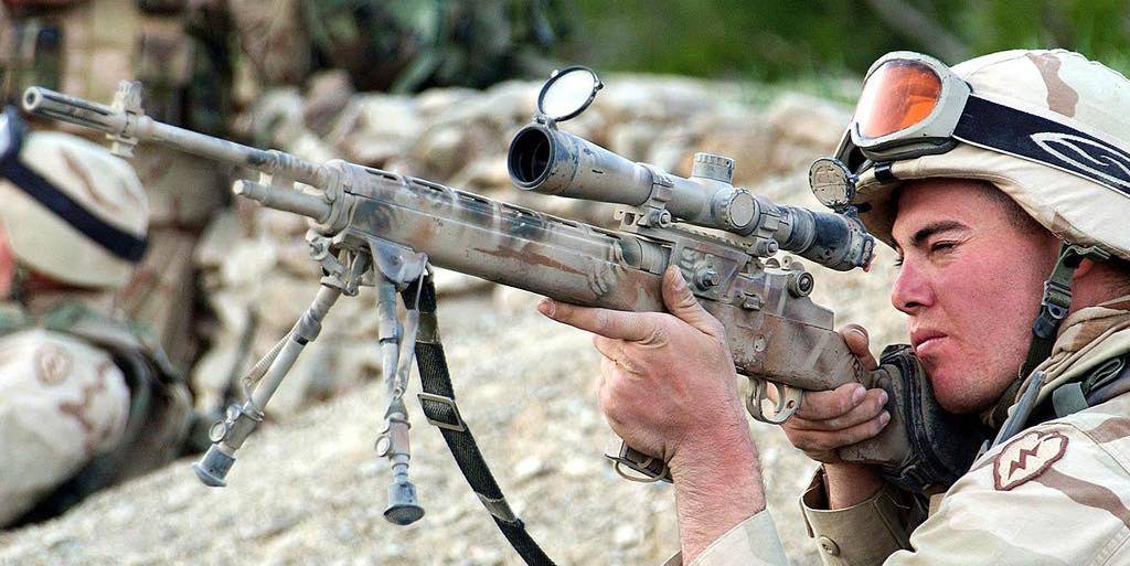 Armed Forces Man Shooting M14